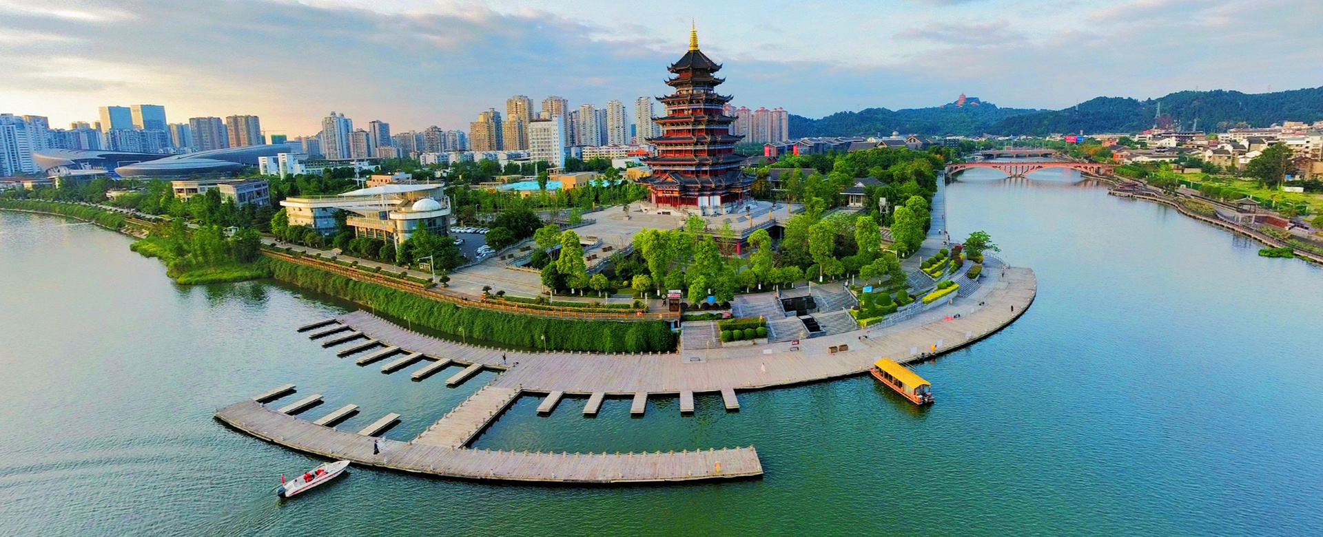 興企愛(ài)崗、志美行厲、建功立業(yè)